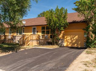 301 Franklin St N #C, Kitchener, ON N2A 1Y9