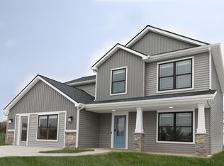 3842 Shadowood Lakes Trl, Fort Wayne, IN 46818