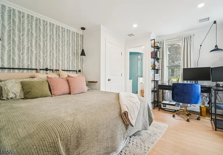 20 Mine Ave — Photo 11