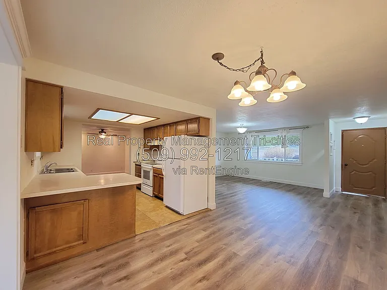 249 Rachel Rd — Photo 3