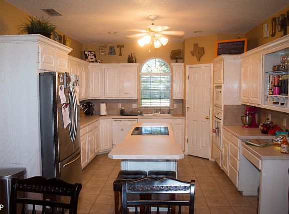 2nd image of 4650 Lemonwood Ln