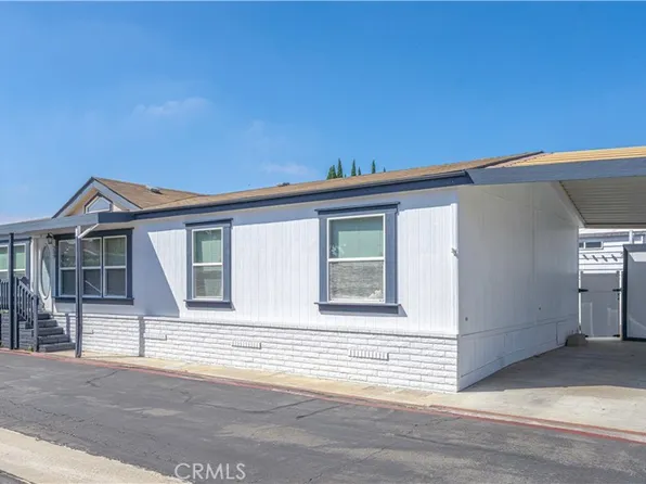 209 Road Runner Ln, Fountain Valley, CA 92708
