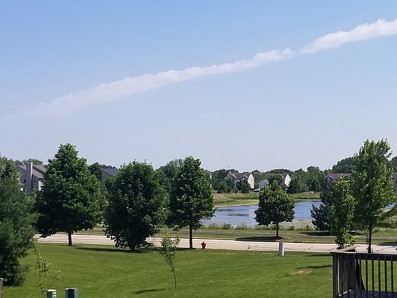 5th image of 2460 Prairie Crossing Dr