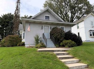 N4047 Metcalf St, Doylestown, WI 53928
