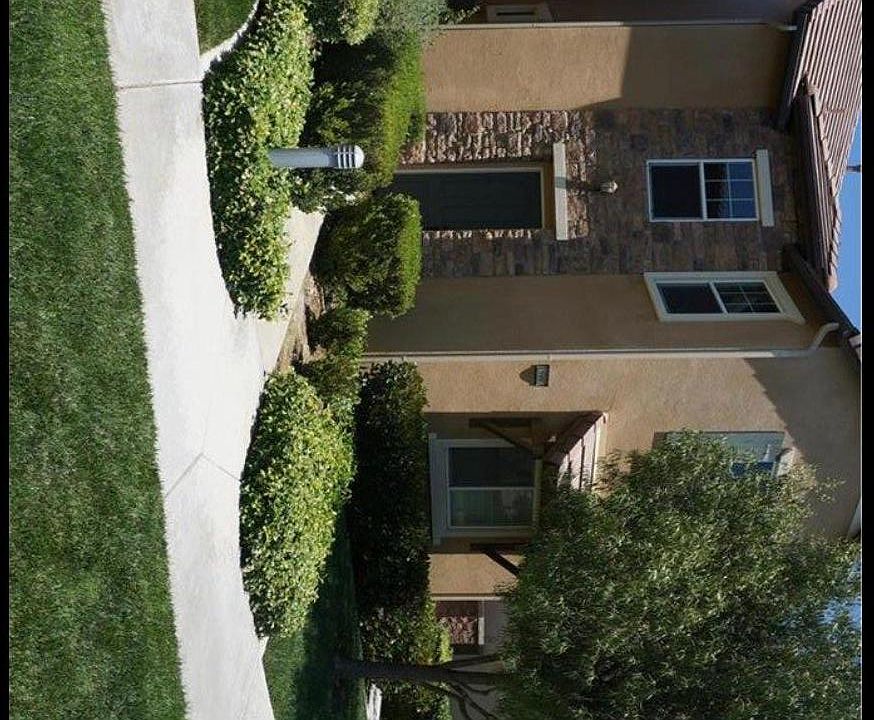 1st image of 15997 Moonflower Ave