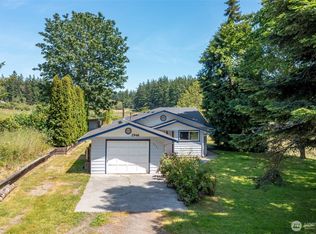 2946 Newell Dr, Oak Harbor, WA 98277