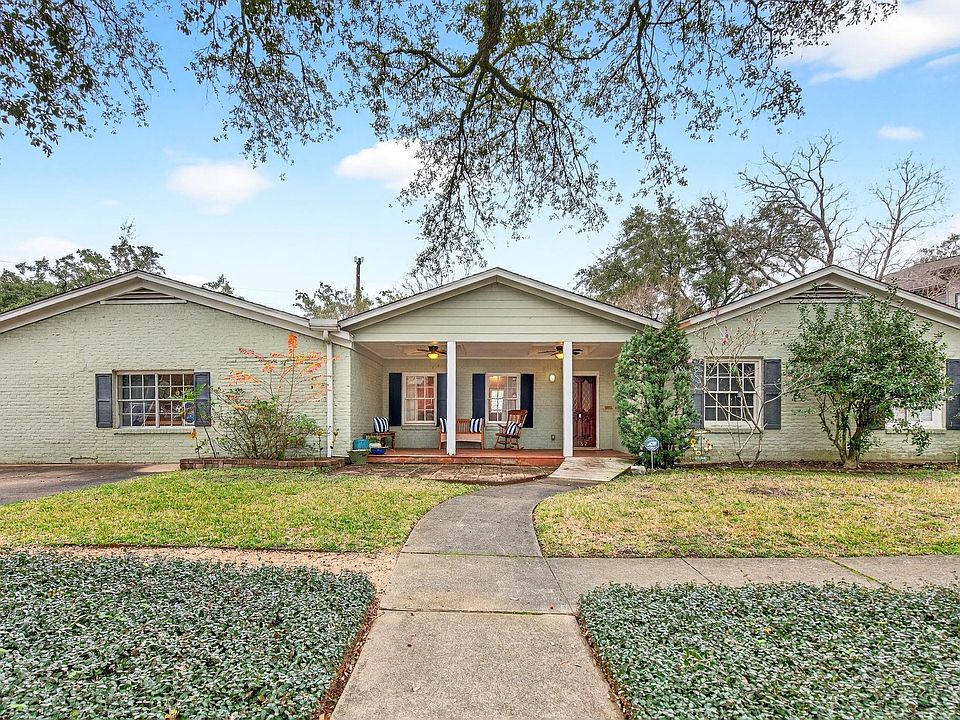 1st image of 3752 Wroxton Rd