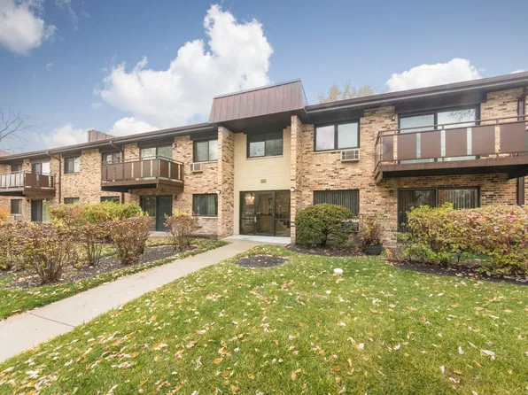 2628 N Windsor Dr Unit 101, Arlington Heights, IL 60004