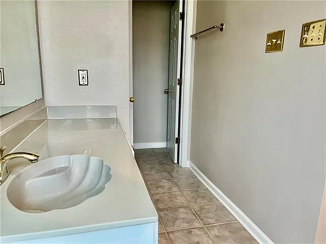19 Rush Dr — Photo 14