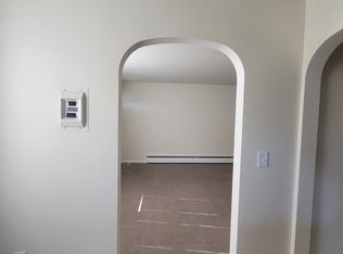 555 High St APT 4, Harleysville, PA 19438