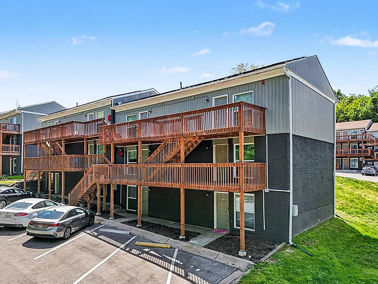Hillside Apartments — Photo 12