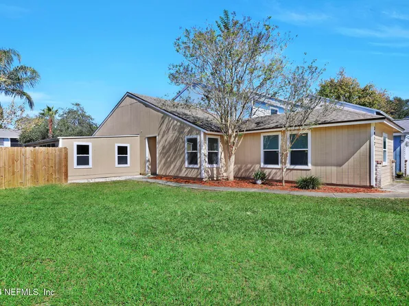 3072 N COBBLEWOOD Lane, Jacksonville, FL 32225