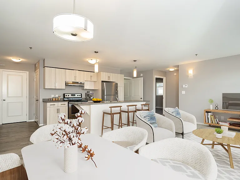 2096 De Vries Ave — Photo 20