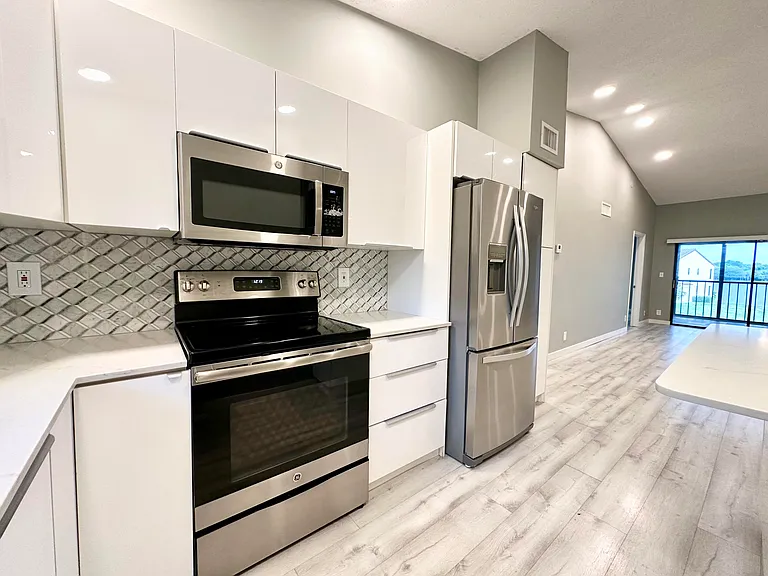 2800 Palmwood Ter #2210 — Photo 3
