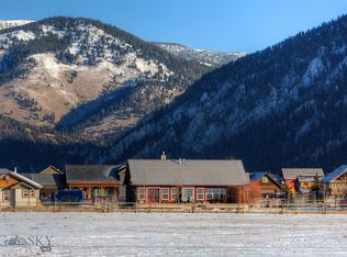 94 Beartooth Ct, Gallatin Gateway, MT 59730