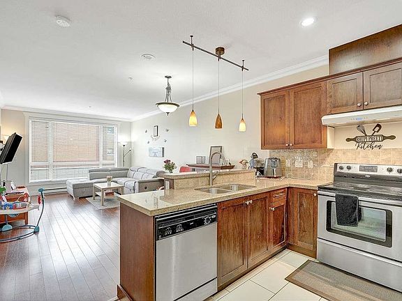 5th image of 14333 104th Ave #316