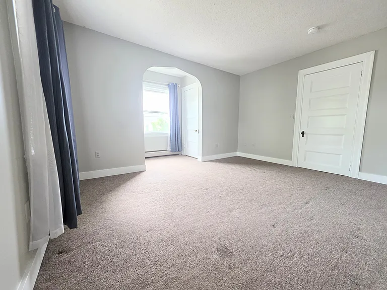 80 N State St #4 — Photo 7