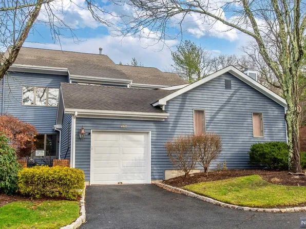 162 Fisher Rd, Mahwah, NJ 07430