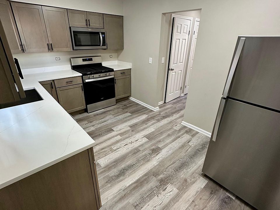 2017 Ln, Waukegan, IL 60085 Zillow