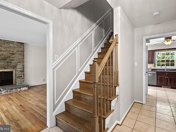 4th image of 3525 Font Hill Dr