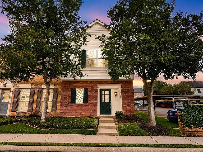 2910 Grants Lake Blvd #1008 — Photo 1