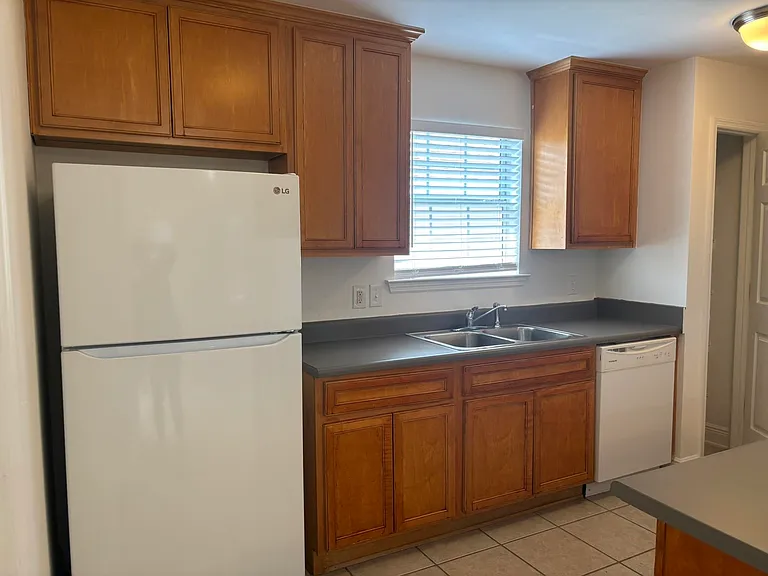 3326 Golden Rain Dr — Photo 6