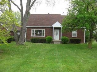 9766 Grafton Rd, Carleton, MI 48117