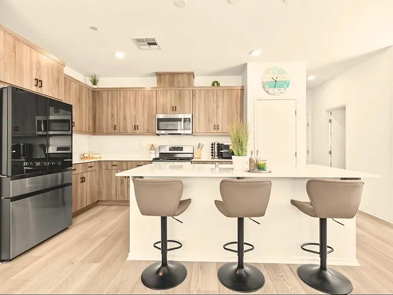 359 Sweet Pl — Photo 10