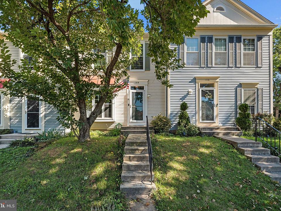 1st image of 109 Chelsea Ct NE