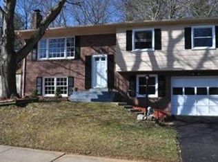 13502 Kingsman Rd, Woodbridge, VA 22193