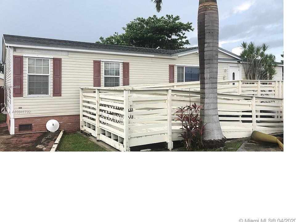 1st image of 220 NE 12th Ave Lot 119