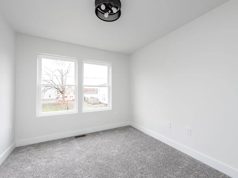 1022 E Rich St — Photo 21
