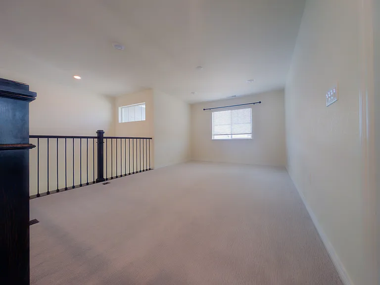 17622 Drake St — Photo 17