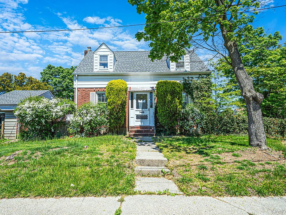 1st image of 140 Freeman Avenue