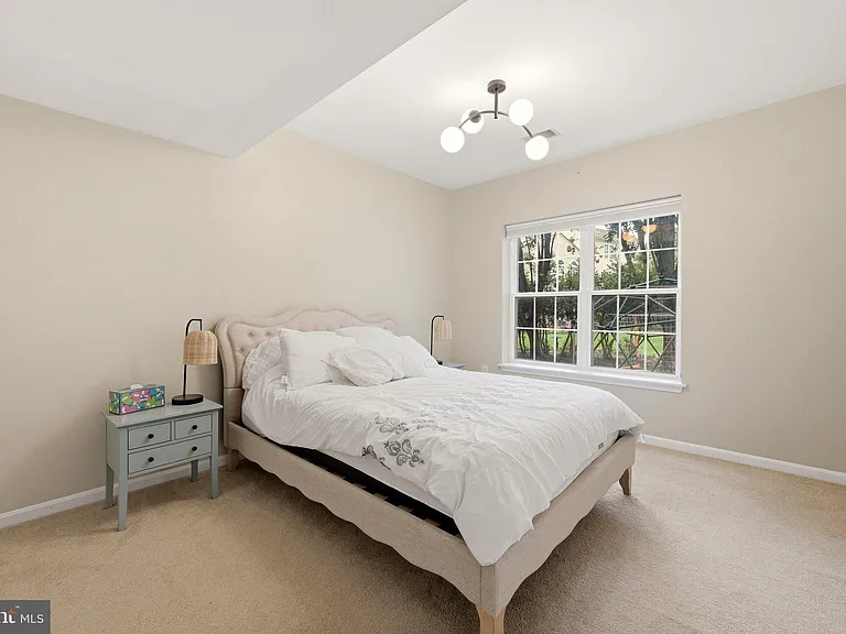 44218 Palladian Ct — Photo 50