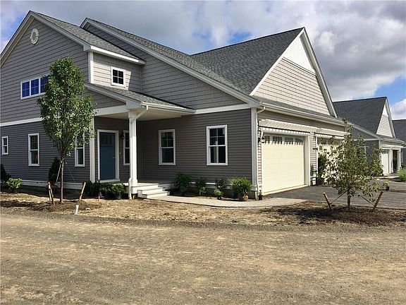3rd image of 14A Desiree Ct