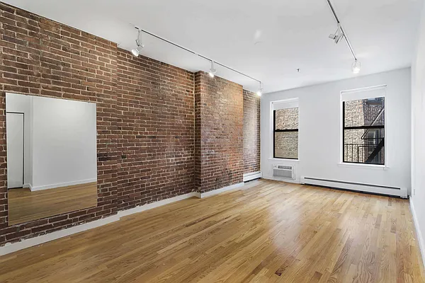 Rented by Compass | media 4