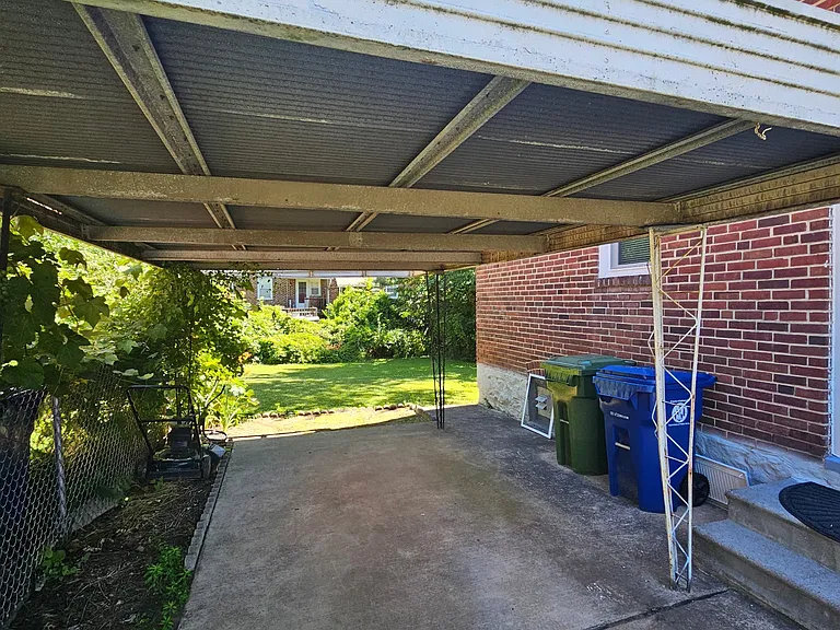 2900 Clearview Ave #1 — Photo 17