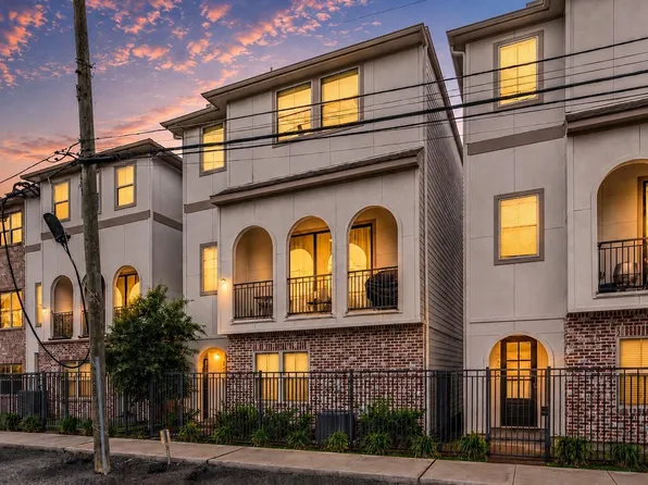 5230 Schuler St, Houston, TX 77007