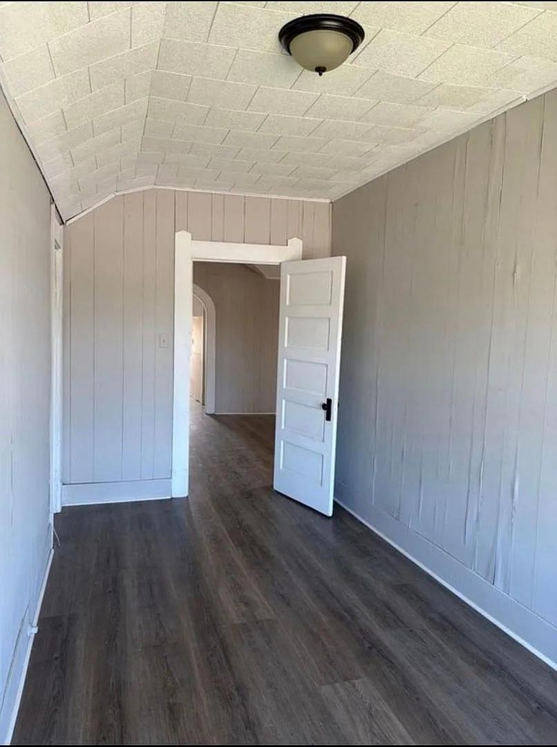 Spacious 5BR Duplex in Port Arthur — Photo 3