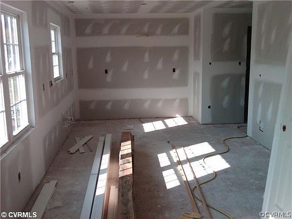 2nd image of 2533 Winston Terrace Gln