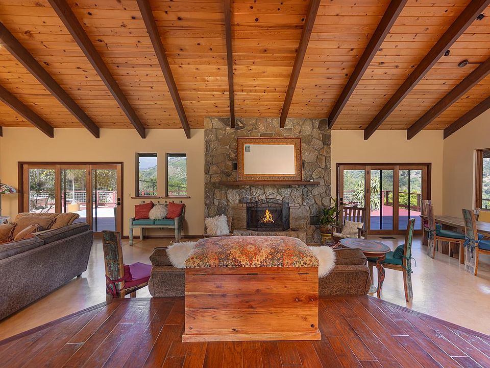 1st image of 10622 Encino Dr