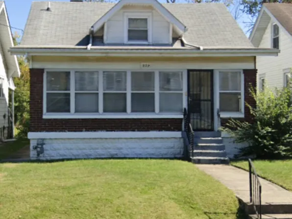 827 S 38th St, Louisville, KY 40211