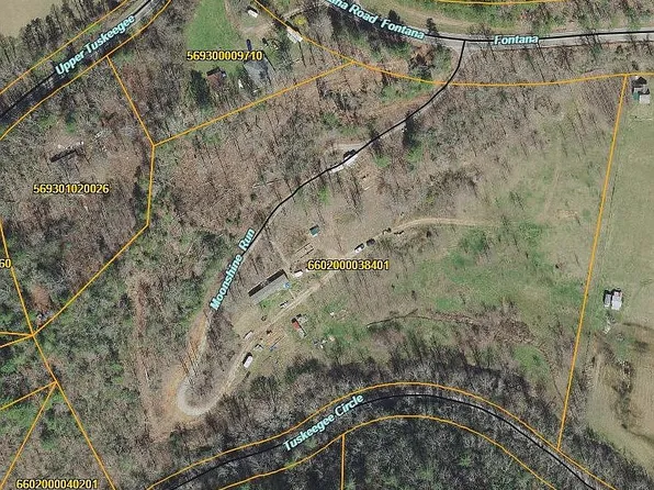 2843 Fontana Rd, Fontana Dam, NC 28733