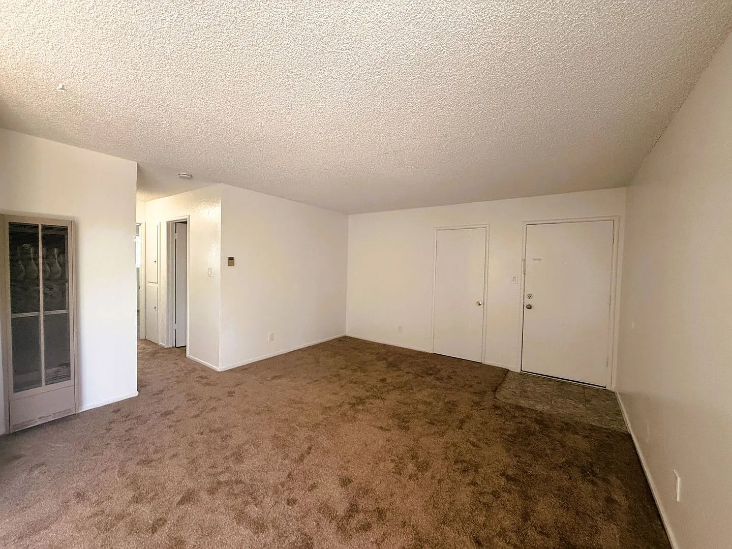 1746 Kidder Ave — Photo 3