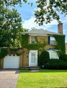 6387 N Nokomis Ave, Chicago, IL, 60646