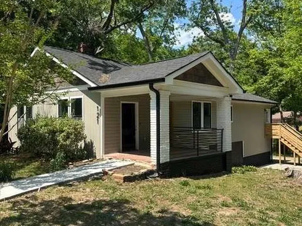 121 Orchard St, Fairburn, GA 30213