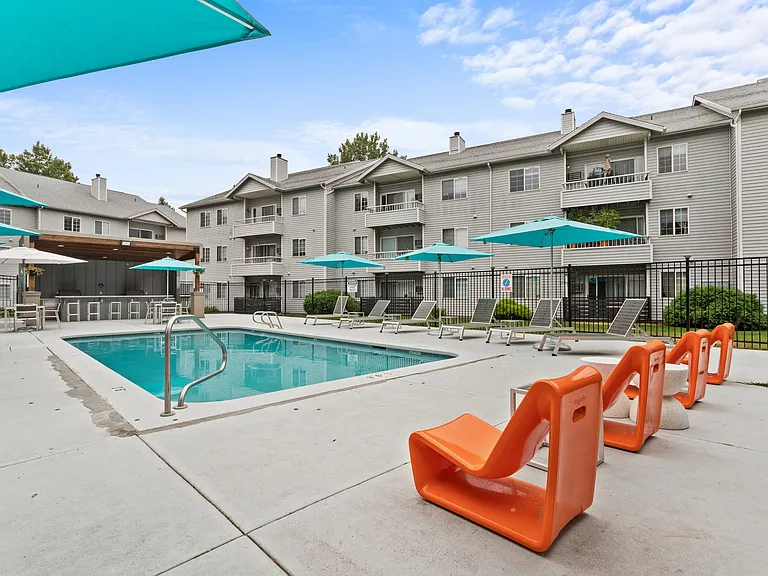 Willowbrook Pool