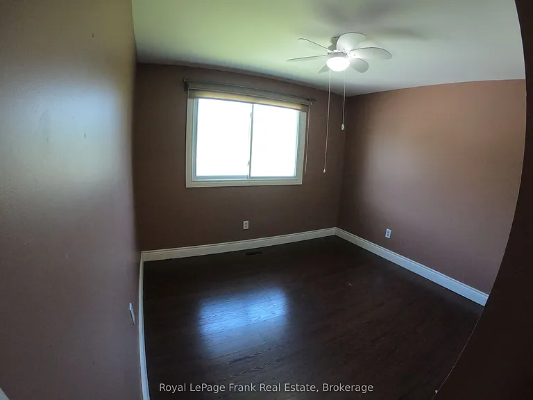 1167 Weller St #MAIN FLOOR — Photo 18