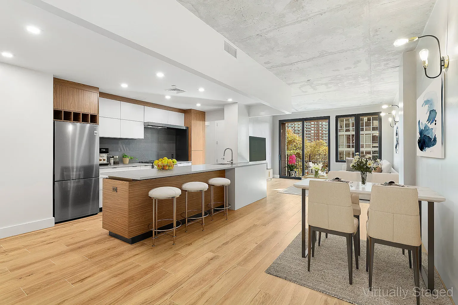 3707 Blackstone Avenue — Photo 4